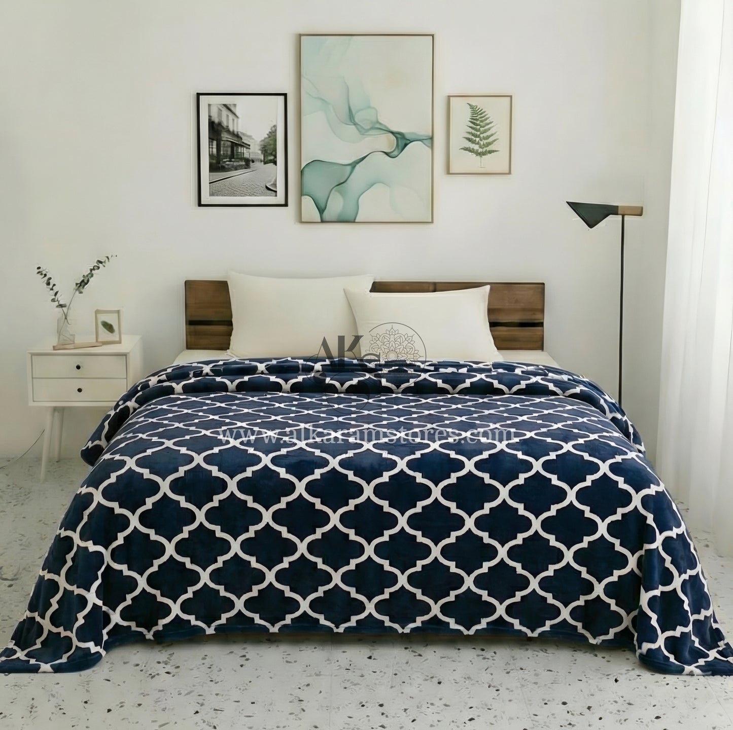 Dark Blue Trellis Printed Fleece Blanket